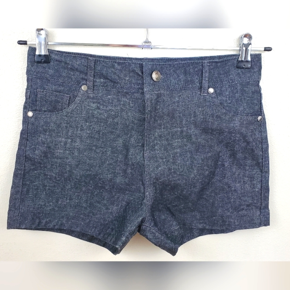 ACTIVE USA Jean Shorts Women’s High Rise Stretch Black Denim Size Medium